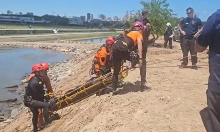 Un joven murió ahogado en el Río de la Plata se tiró a nadar y no pudo salir Un joven murió ahogado en el Río de la Plata se tiró a nadar y no pudo salir