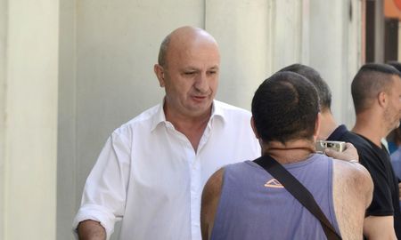 Nicolás Russo anticipó que para la segunda quincena de octubre puede volver el fútbol, además de adelantar que la gran mayoría de amistosos podrían ser televisados. Nicolás Russo anticipó que para la segunda quincena de octubre puede volver el fútbol, además de adelantar que la gran mayoría de amistosos podrían ser televisados.