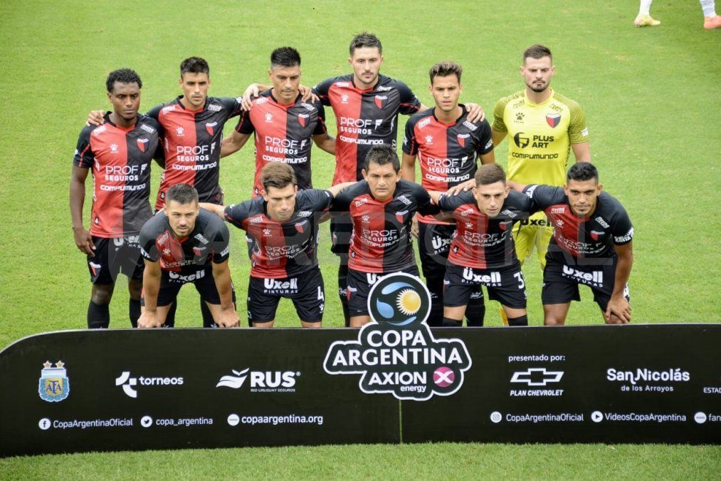 Copa Argentina Colon Cayo 1 0 Ante Argentinos Juniors Y Quedo Afuera Del Certamen