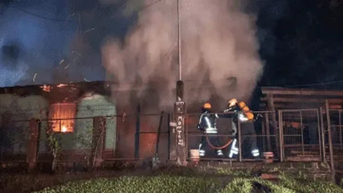 Misiones: discutió con su hermana y prendió fuego su casa con toda la familia adentro