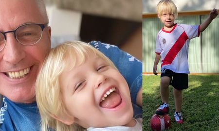 Mirko toma clases de fútbol todos los sábados en una escuelita dónde le enseñan a jugar como un profesional y ya sabe qué quiere ser cuando sea grande. Mirko toma clases de fútbol todos los sábados en una escuelita dónde le enseñan a jugar como un profesional y ya sabe qué quiere ser cuando sea grande.