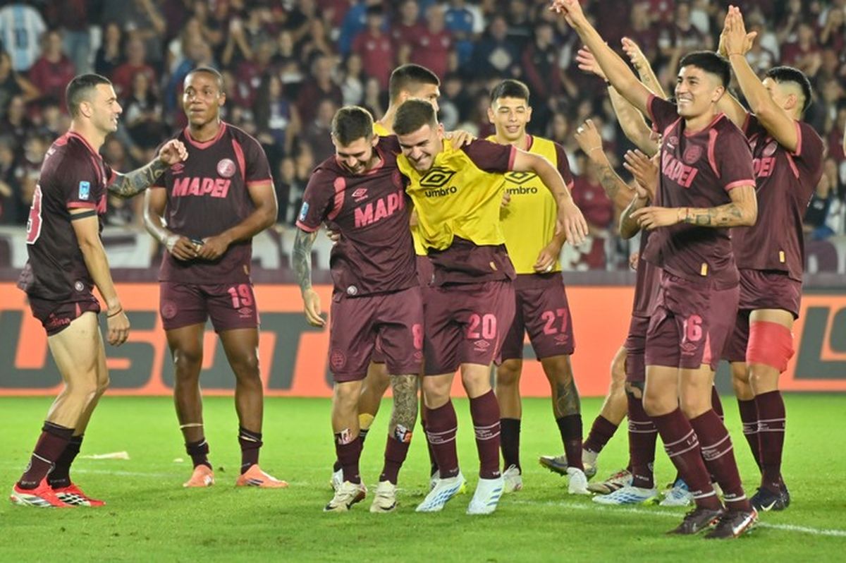 Lanús quedó 3° en su grupo de la Copa Libertadores y jugará los playoffs de la Sudamericana contra Cienciano de Perú. Lanús quedó 3° en su grupo de la Copa Libertadores y jugará los playoffs de la Sudamericana contra Cienciano de Perú.