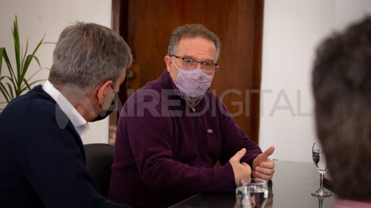 Entre las políticas acordadas, se destaca la aplicación de un programa de control de motos que se diagramará semanalmente entre la Municipalidad de Santa Fe y la policía.