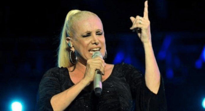 Cau Bornes reveló detalles íntimos que no dejaron “bien parada” a Valeria Lynch