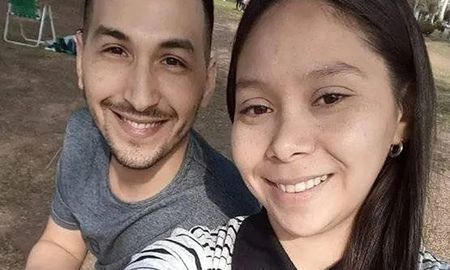Marcos Caminos, Micaela Bravo y su hijo Ciro, de 1 año, fueron asesinados a balazos en el barrio Larrea de Rosario. Marcos Caminos, Micaela Bravo y su hijo Ciro, de 1 año, fueron asesinados a balazos en el barrio Larrea de Rosario.