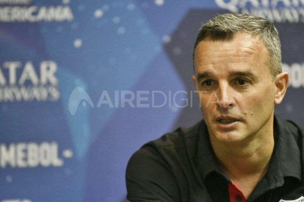 Lavallén: Tengo el equipo definido y mañana se lo diré a los jugadores