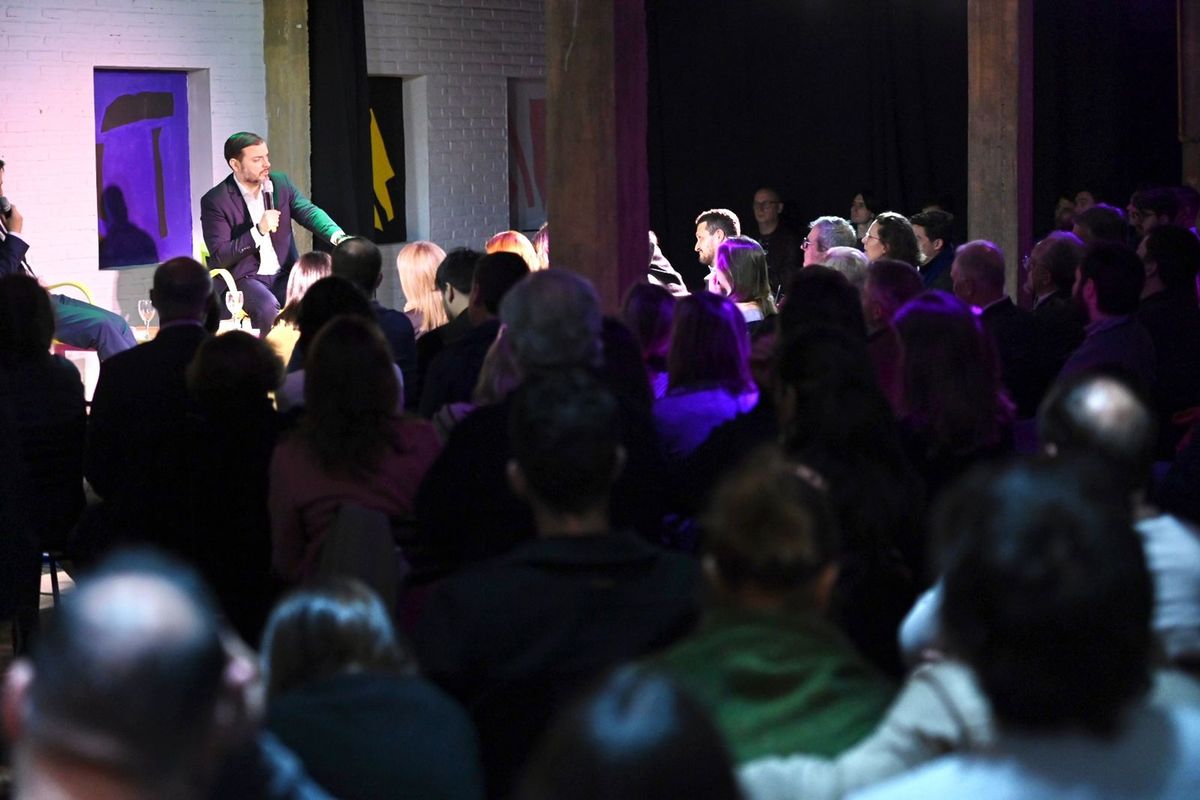 El economista Emmanuel Álvarez Agis disertó en Rosario invitado por la Usina Social, el think tank del socialismo.