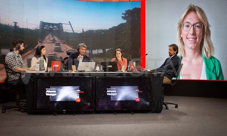 La directora de Movilidad, Andrea Zorzón, explicó en AIRE cuál es la evaluación que realizaron de las modificaciones en los recorridos de colectivos. La directora de Movilidad, Andrea Zorzón, explicó en AIRE cuál es la evaluación que realizaron de las modificaciones en los recorridos de colectivos.