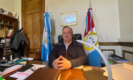 El senador Felipe Michlig responsabilizó a Amsafé y Festram por los incidentes. El senador Felipe Michlig responsabilizó a Amsafé y Festram por los incidentes.