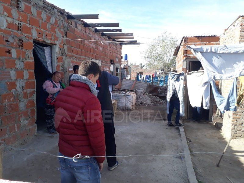 Allanaron viviendas lindantes al campo en donde fue encontrado Diego Román