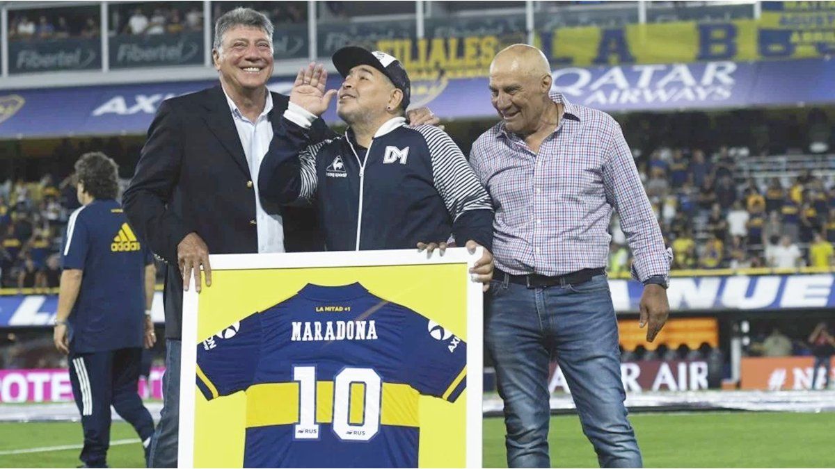La Bombonera Homenajeó A Diego Maradona 9127