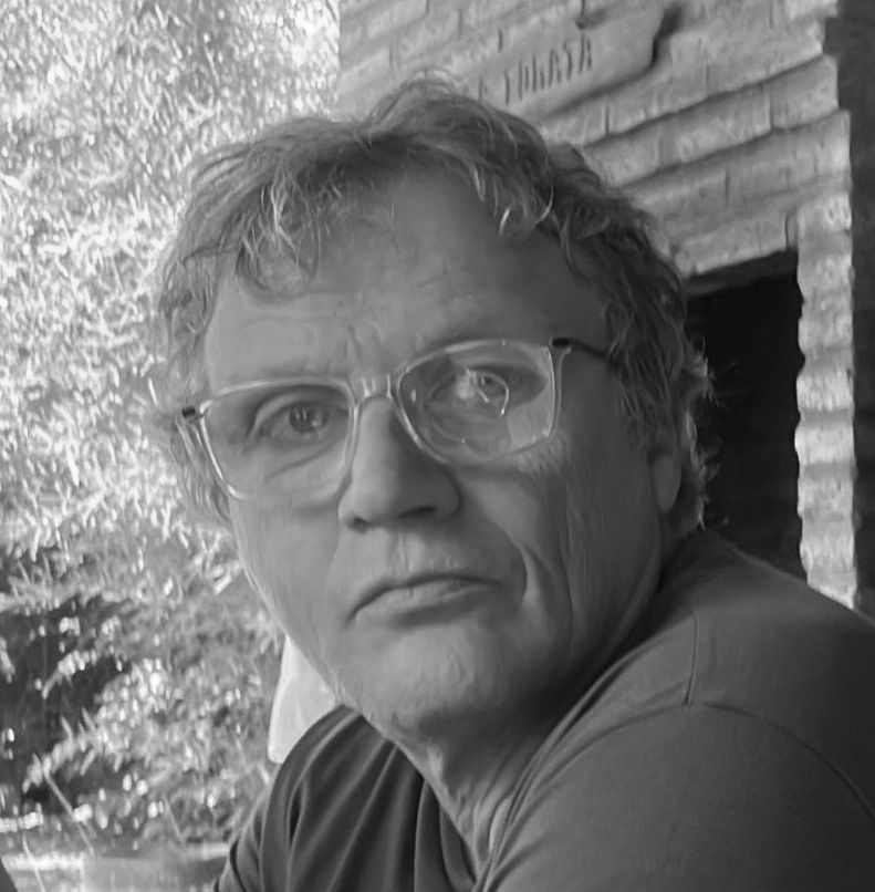 Mauro Camillato autor.jpg