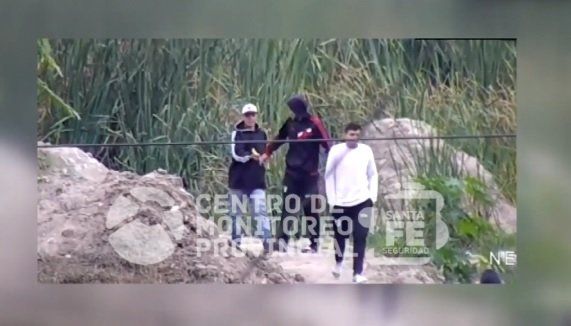 Detuvieron a cinco jóvenes por tenencia de armas