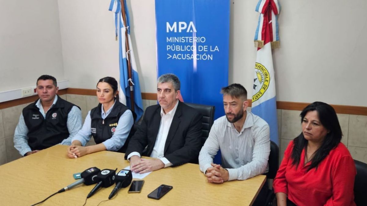 El Gobierno de Santa Fe, a través del Ministerio de Justicia y Seguridad y en coordinación con el Ministerio Público de la Acusación, informó la detención de Héctor Argentino “El Patrón” Gallardo. El Gobierno de Santa Fe, a través del Ministerio de Justicia y Seguridad y en coordinación con el Ministerio Público de la Acusación, informó la detención de Héctor Argentino “El Patrón” Gallardo.