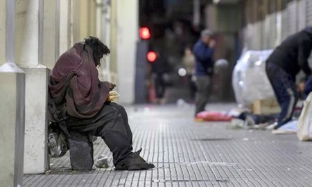 Se agrava la situación de los sectores más vulnerables en el país por la crisis económica. Se agrava la situación de los sectores más vulnerables en el país por la crisis económica.