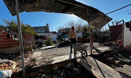 Así quedó la casa de Natalia en Ayacucho al 3700 luego de un feroz incendio.visibility Así quedó la casa de Natalia en Ayacucho al 3700 luego de un feroz incendio.visibility