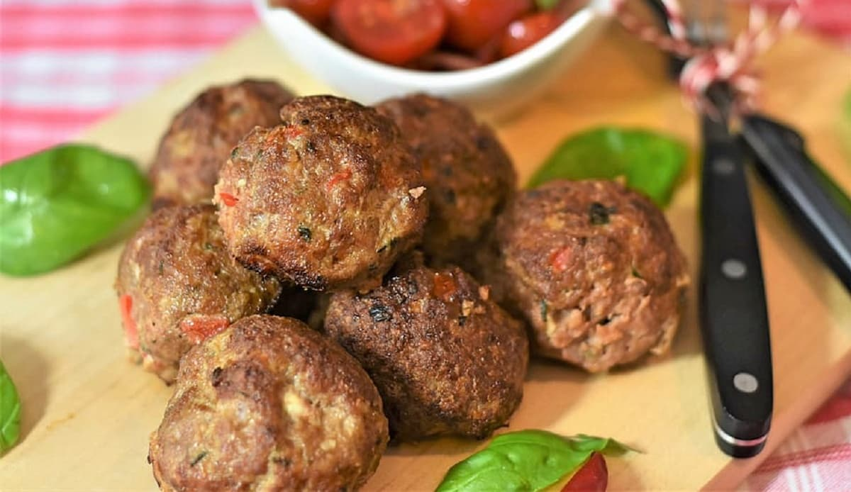 Albóndigas de carne perfectas para la cena. Albóndigas de carne perfectas para la cena.