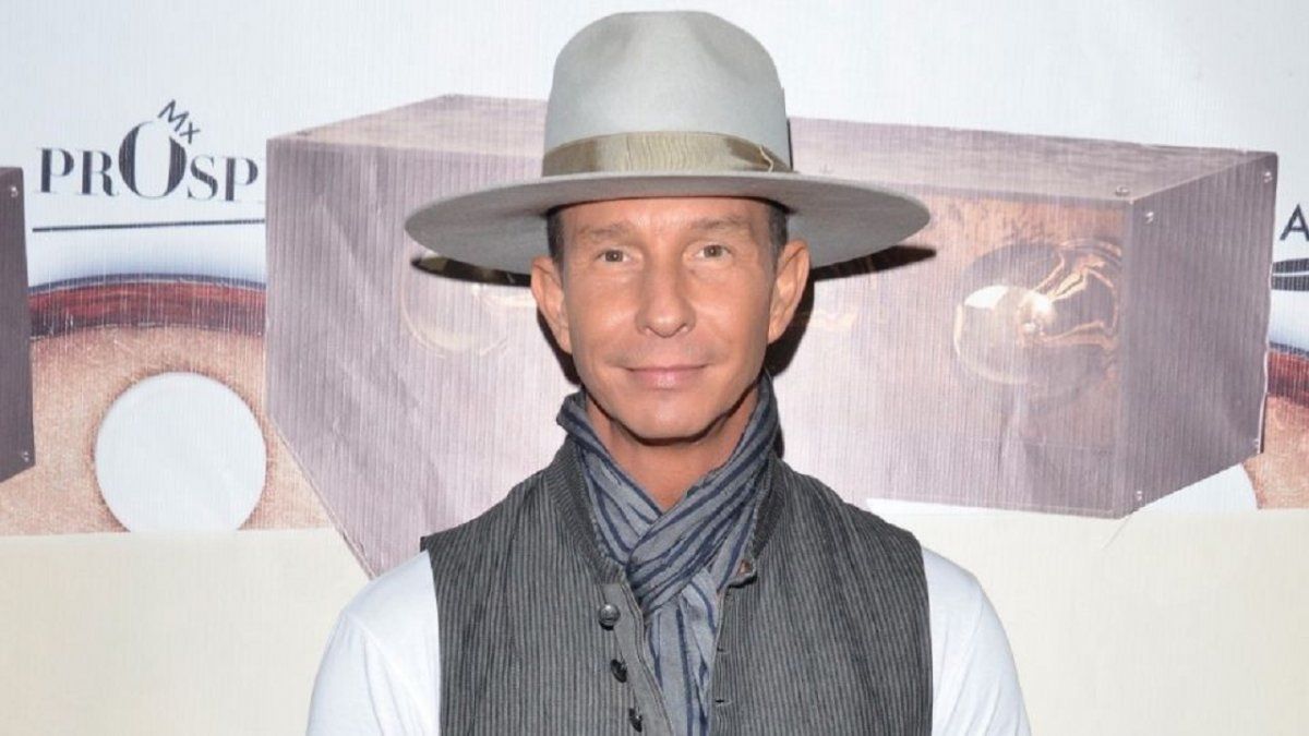 El cantante y compositor