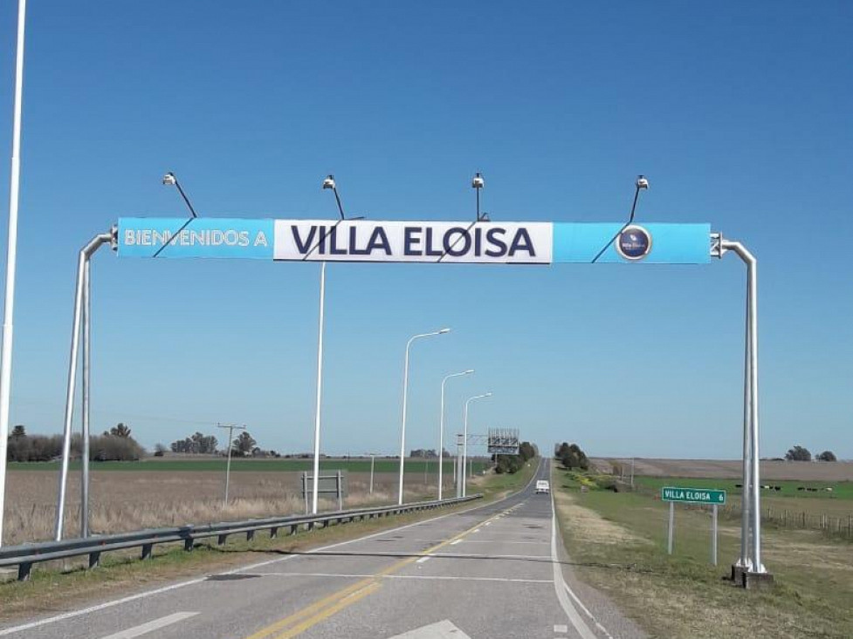 Un importante operativo de Gendarmería se desarrolló este martes en inmediaciones de la localidad santafesina de Villa Eloísa, donde fue hallada una avioneta presuntamente vinculada al narcotráfico.