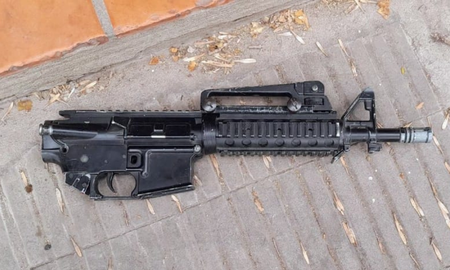 Personal de la Agencia de Investigación Criminal (AIC) analizó el arma. Personal de la Agencia de Investigación Criminal (AIC) analizó el arma.