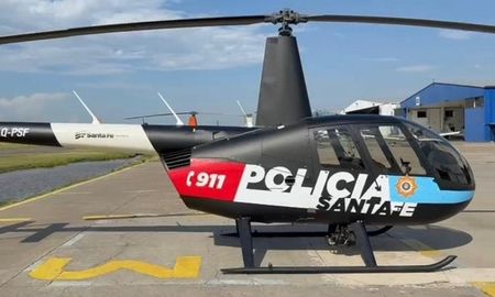 El nuevo helicóptero que incorporará la Policía de Santa Fe es un monomotor adaptado para tareas de seguridad y patrullaje. El nuevo helicóptero que incorporará la Policía de Santa Fe es un monomotor adaptado para tareas de seguridad y patrullaje.