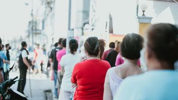 Más de 1,7 millones buscan trabajo y no lo consiguen: ¿qué pasa en Santa Fe y Rosario?