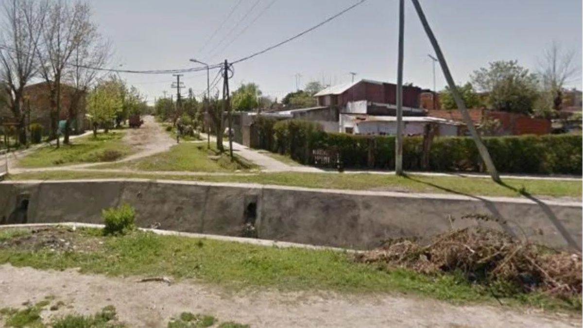 Video escalofriante: robaron moto, cayeron a un zanjón, uno murió y el otro resultó herido