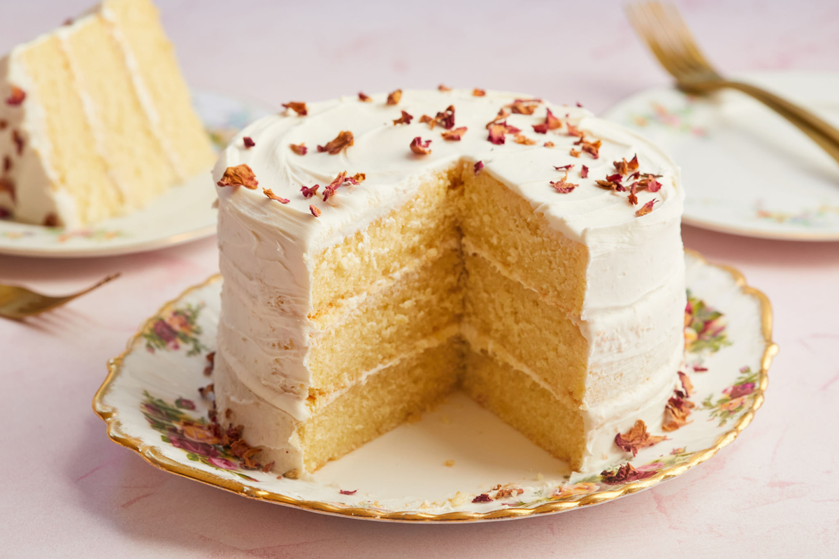 Cómo hacer buttercream para decorar tortas y cupcakes