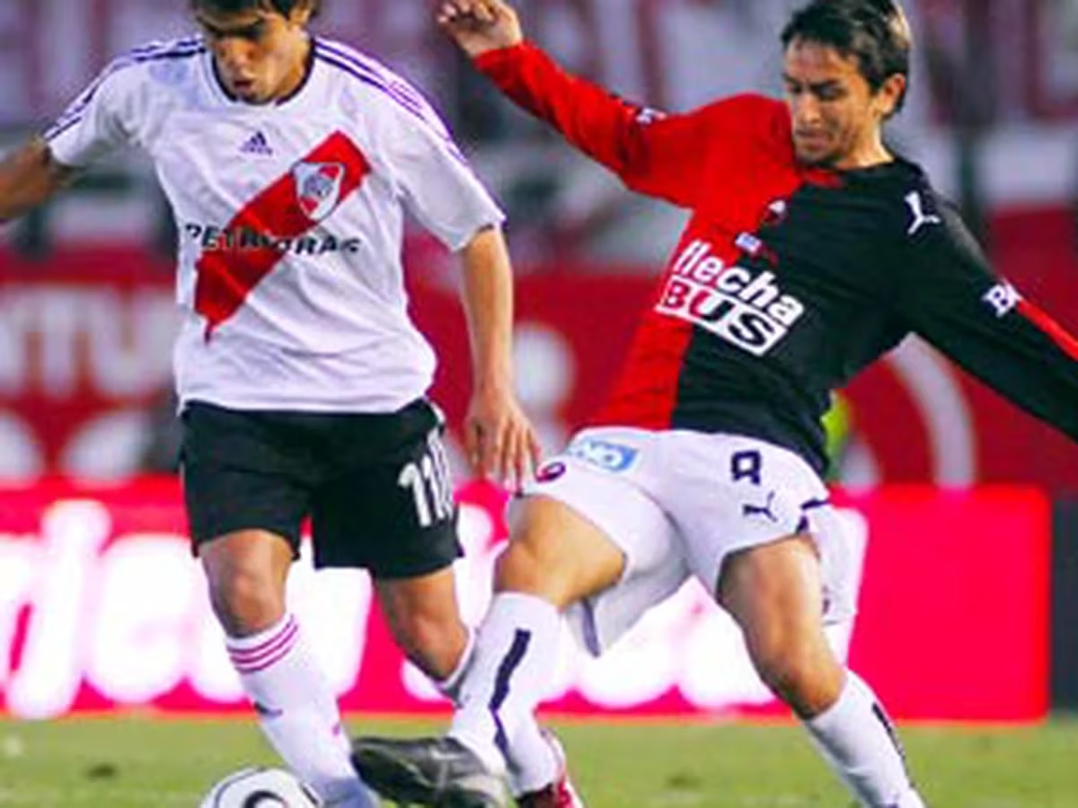 El ex Colón que asumió como técnico en un club de la Copa de la Liga.