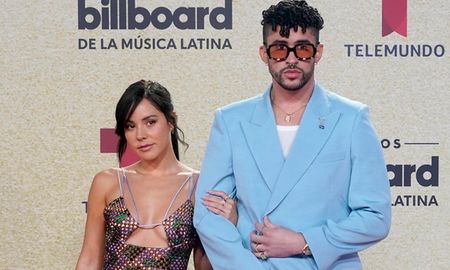 Bad Bunny junto a su novia en una alfombra roja durante los Latin Billboards Bad Bunny junto a su novia en una alfombra roja durante los Latin Billboards