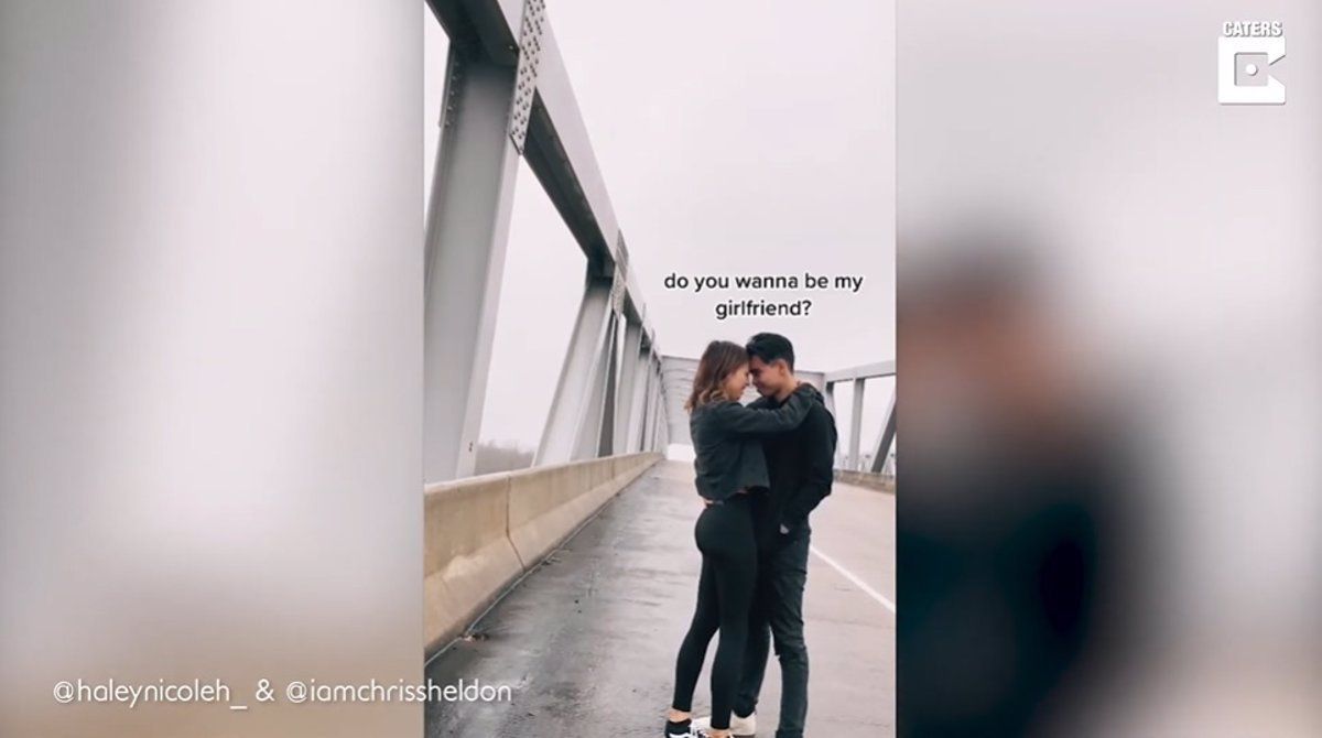 Viral de TikTok: le propuso que sean novios mientras se tomaban un fotografía