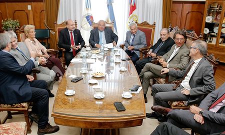 La Corte Suprema de Justicia de Santa Fe realizará el martes 9 de marzo, a las 12.30, el acto oficial de apertura del año judicial 2021. La Corte Suprema de Justicia de Santa Fe realizará el martes 9 de marzo, a las 12.30, el acto oficial de apertura del año judicial 2021.