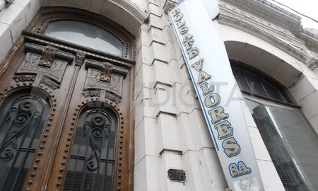 Bolsafé Valores funcionó en San Jerónimo y Juan de Garay, en pleno microcentro de Santa Fe. Bolsafé Valores funcionó en San Jerónimo y Juan de Garay, en pleno microcentro de Santa Fe.