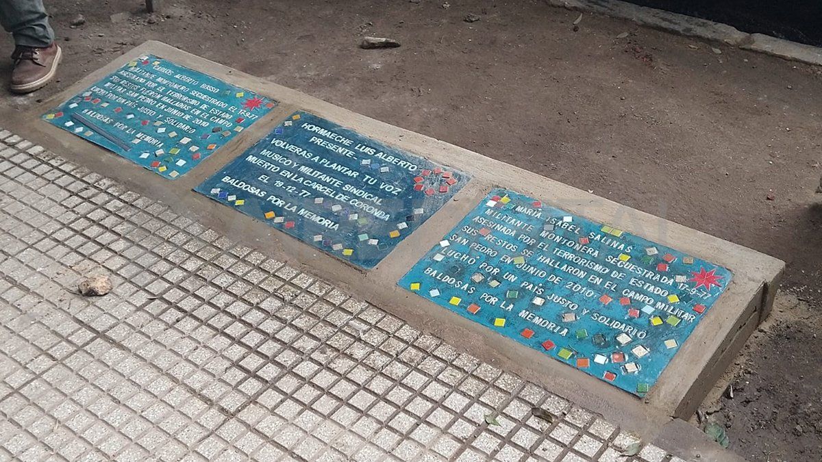 En Santa Fe hay más de 60 baldosas colocadas. Desde el Foro contaron que algunas están en las escuelas Normal y Industrial