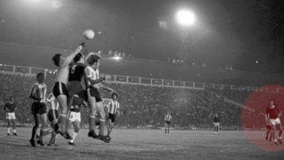 El nacimiento de la leyenda: el día que el Trinche Carlovich le ganó a la Selección Argentina