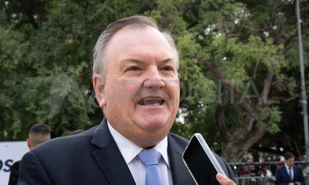 Felipe Michlig asumirá su séptimo mandato consecutivo en el Senado. Felipe Michlig asumirá su séptimo mandato consecutivo en el Senado.