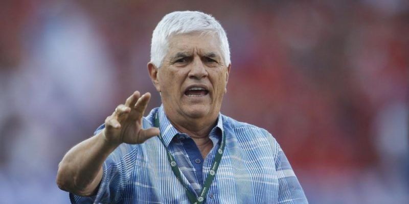 ¿Qué pasó Julio? Comesaña se volvió loco e intentó golpear a Pusineri