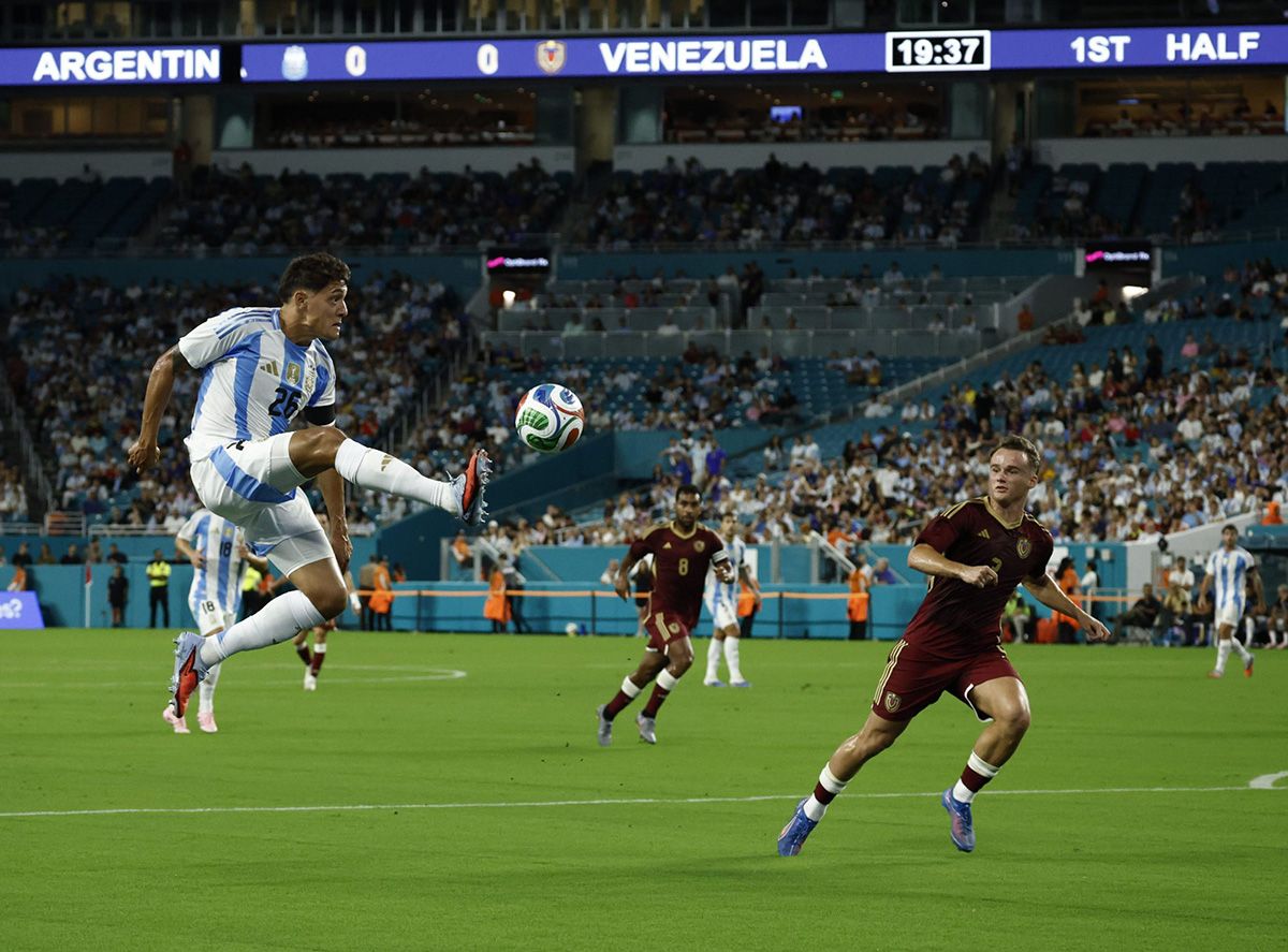En el último amistoso, Argentina venció 1 a 0 a Venezuela el último viernes 10 de octubre. En el último amistoso, Argentina venció 1 a 0 a Venezuela el último viernes 10 de octubre.