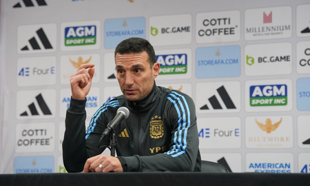 Lionel Scaloni en conferencia de prensa, tras el triunfo 3-1 de Argentina vs. Costa Rica. Lionel Scaloni en conferencia de prensa, tras el triunfo 3-1 de Argentina vs. Costa Rica.