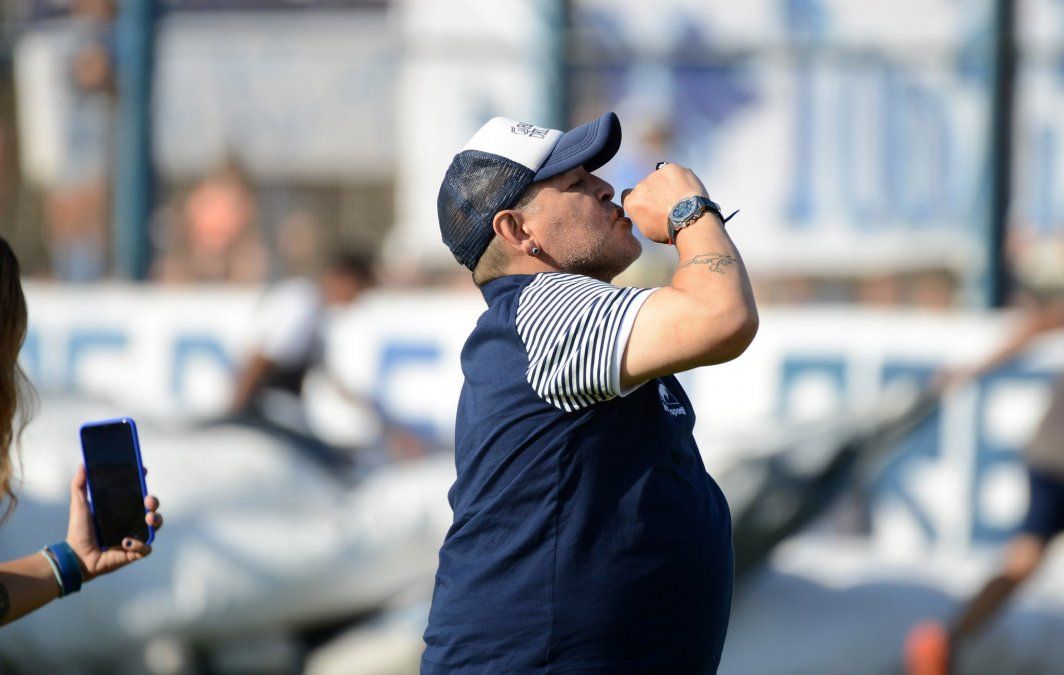 ¡Sonríe Diego! Gimnasia y Esgrima derrotó a Atlético Tucumán