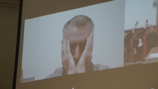 Juan Trigatti, al escuchar el fallo que lo absolvió. Luego, la Cámara de Apelaciones revocó la absolución y lo condenó a 12 años de prisión