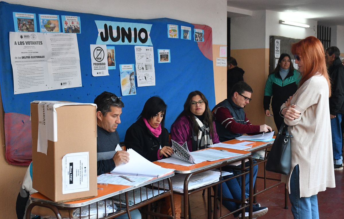 Un total de 3.048.677 cordobeses estuvieron habilitados para votar.