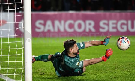 la impresionante salvada de ignacio chicco en el partido entre colon y godoy cruz la impresionante salvada de ignacio chicco en el partido entre colon y godoy cruz