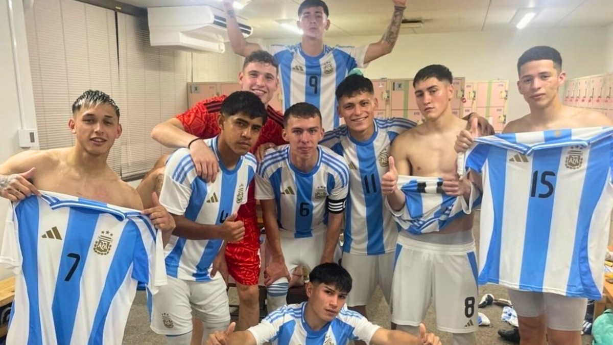 Con tres presencias de Colón