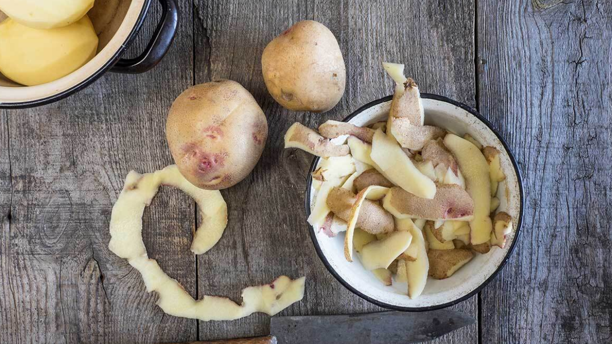 La papa puede ser una gran aliada a la hora de mantener impecables los vidrios de tu casa o de tu auto.&nbsp;