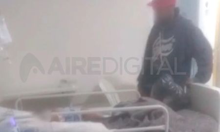 La violenta secuencia fue filmada por otra paciente que se encontraba internada en el lugar. La violenta secuencia fue filmada por otra paciente que se encontraba internada en el lugar.