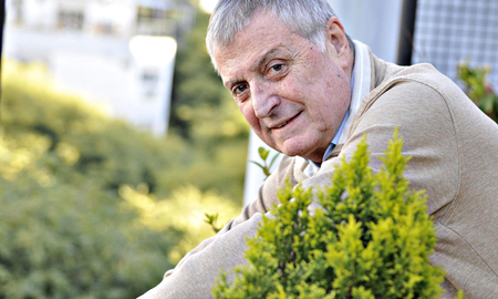 Gino Renni de 78 años se encuentra en el Instituto Argentino de Diagnóstico y Tratamiento por un cuadro de neumonía derivado del covid. Gino Renni de 78 años se encuentra en el Instituto Argentino de Diagnóstico y Tratamiento por un cuadro de neumonía derivado del covid.