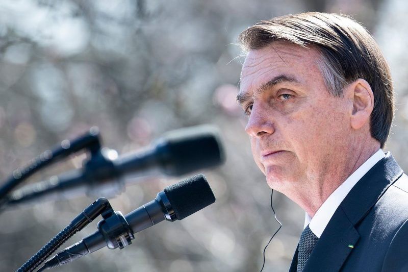 La popularidad de Bolsonaro se desploma en Brasil