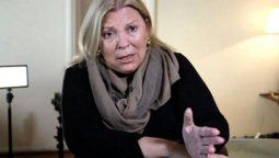 Elisa Carrió criticó “los ajustes brutales” de Macri Elisa Carrió criticó “los ajustes brutales” de Macri
