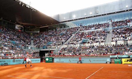 La organización del Madrid Open no quiere exponer a jugadores, público y trabajadores y decidieron posponer el torneo. La organización del Madrid Open no quiere exponer a jugadores, público y trabajadores y decidieron posponer el torneo.